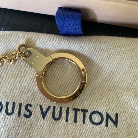 Louis Vuitton D ring chain - Picture 3 of 3